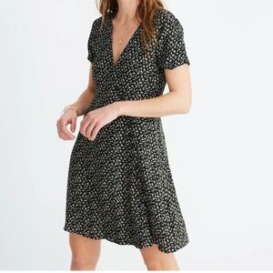 Madewell Button-Wrap Dress in Floral Playground Posies